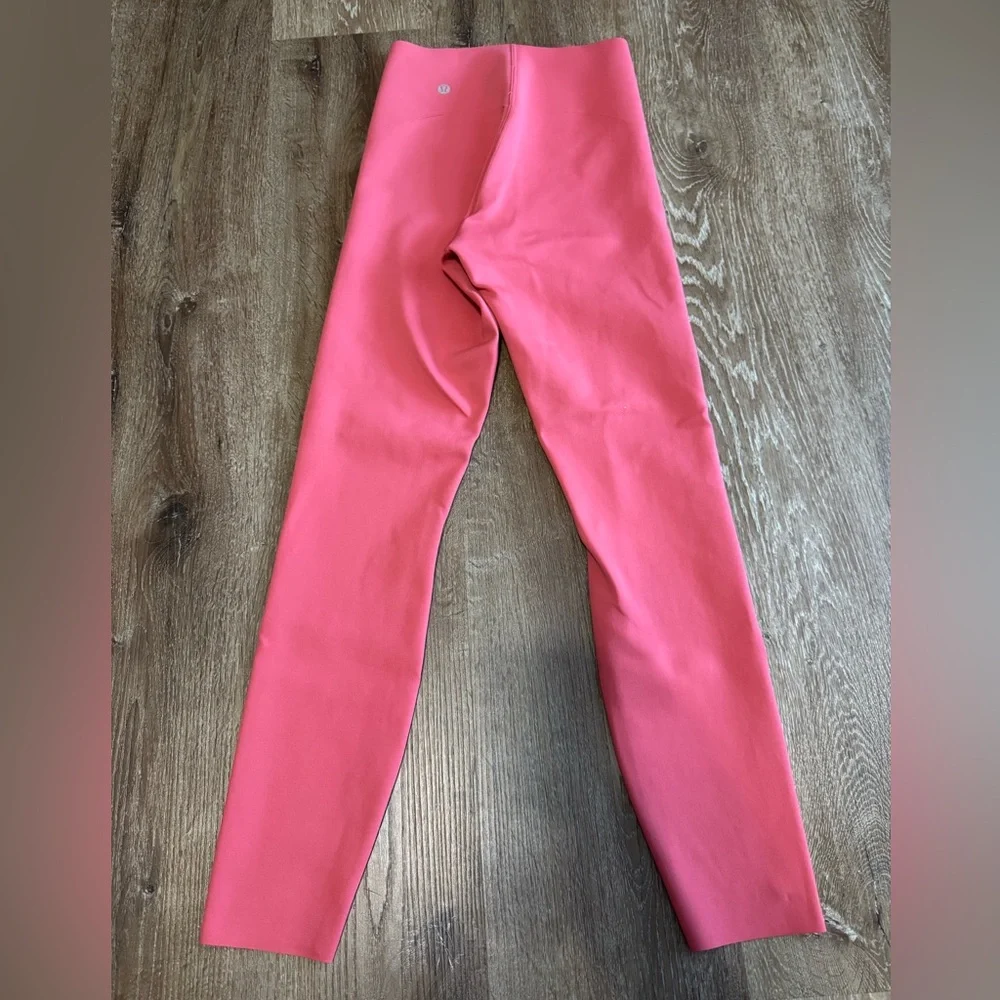Lululemon Glow Up Super-High-Rise Tight 25" - Picture 5 of 6